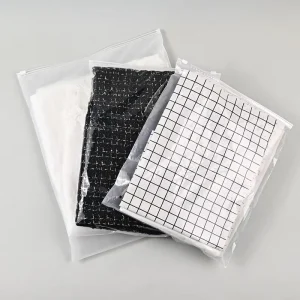 Professional Poly Bags for Clothes Packaging with Slider Zipper Keep Garments Clean and Dust-Free