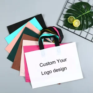 Reusable Frosted Matte PE Shopping Bags Custom Logo Plastic Bags With Handle Gift Shopping Bags