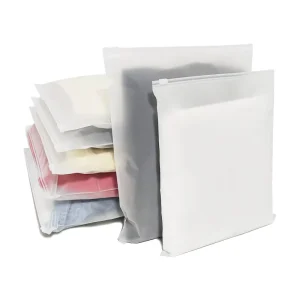 Shipping Clothing Packing Bag CPE Plastic Bags with Zipper Custom Your Own Logo Recycled Pouches Frosted Apparel Ziplock