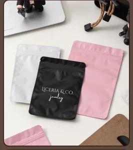 定制凹版印刷哑光黑色/银色铝箔防潮可重复密封拉链聚酯薄膜袋